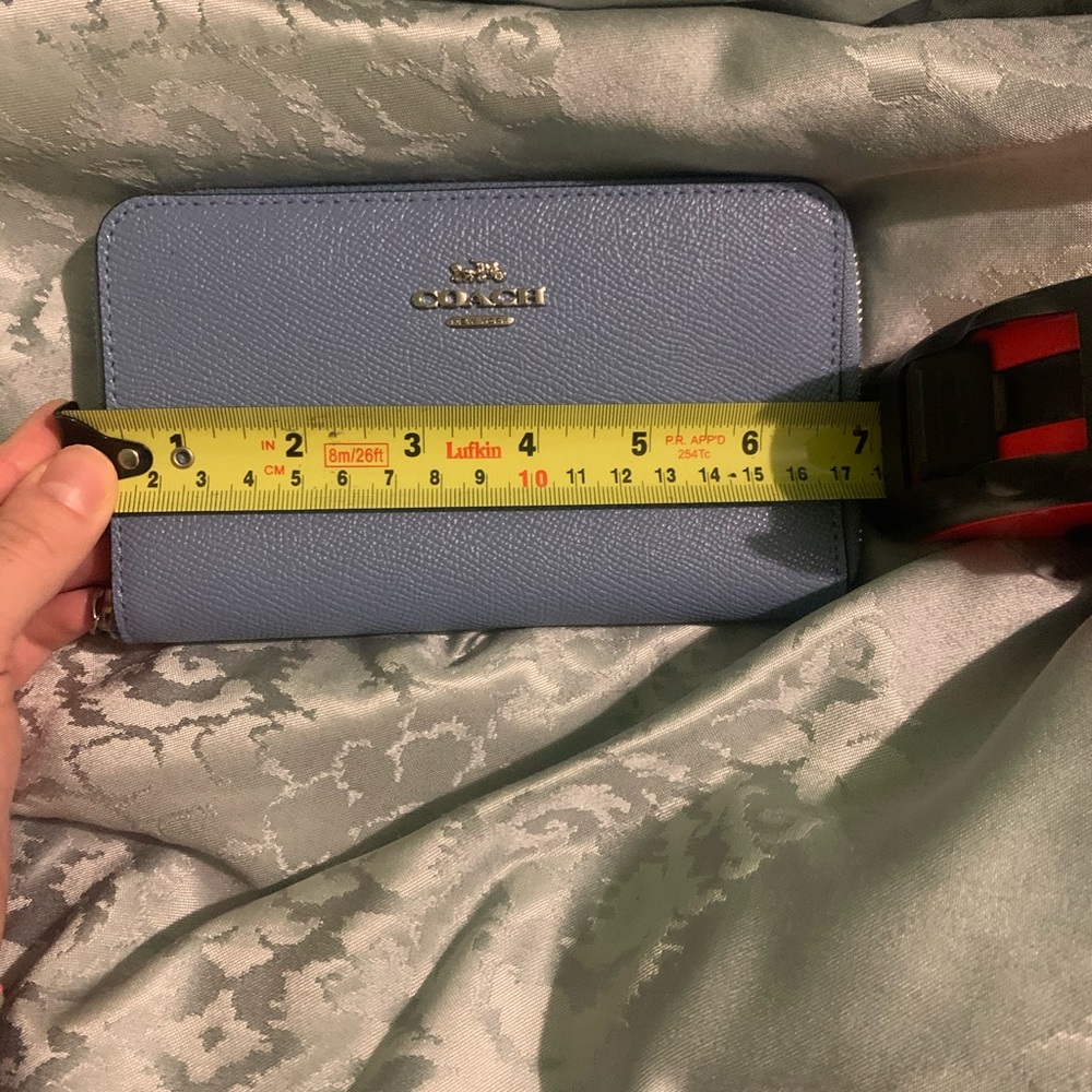 SOLD BNWT Coach Wallet - Picture 6 of 9